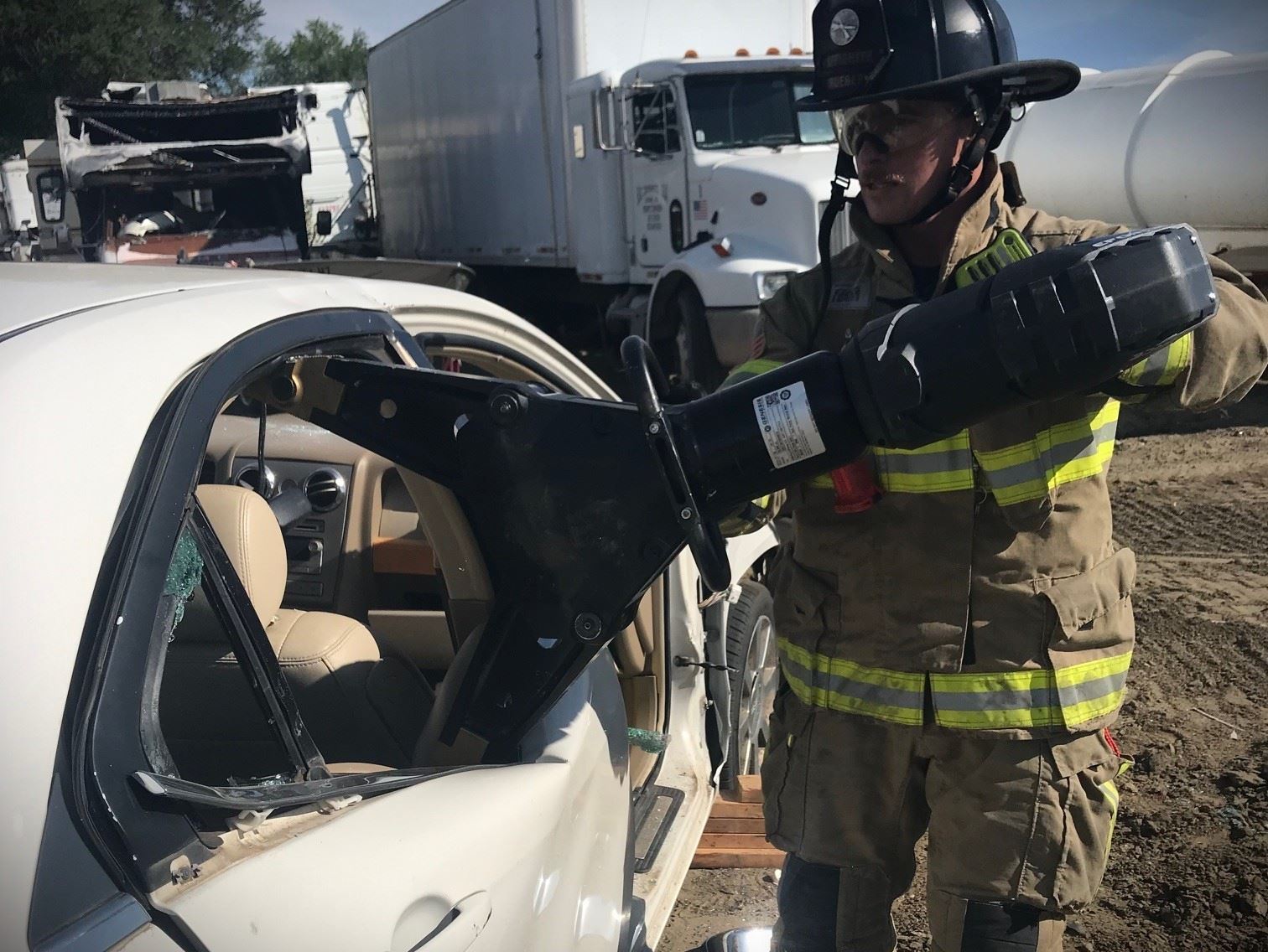 Vehicle Rescue Training - Auto Extrication Tool